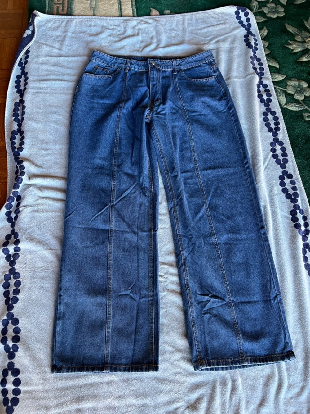 High-Rise Wide Leg Jeans in Dark Blue Denim